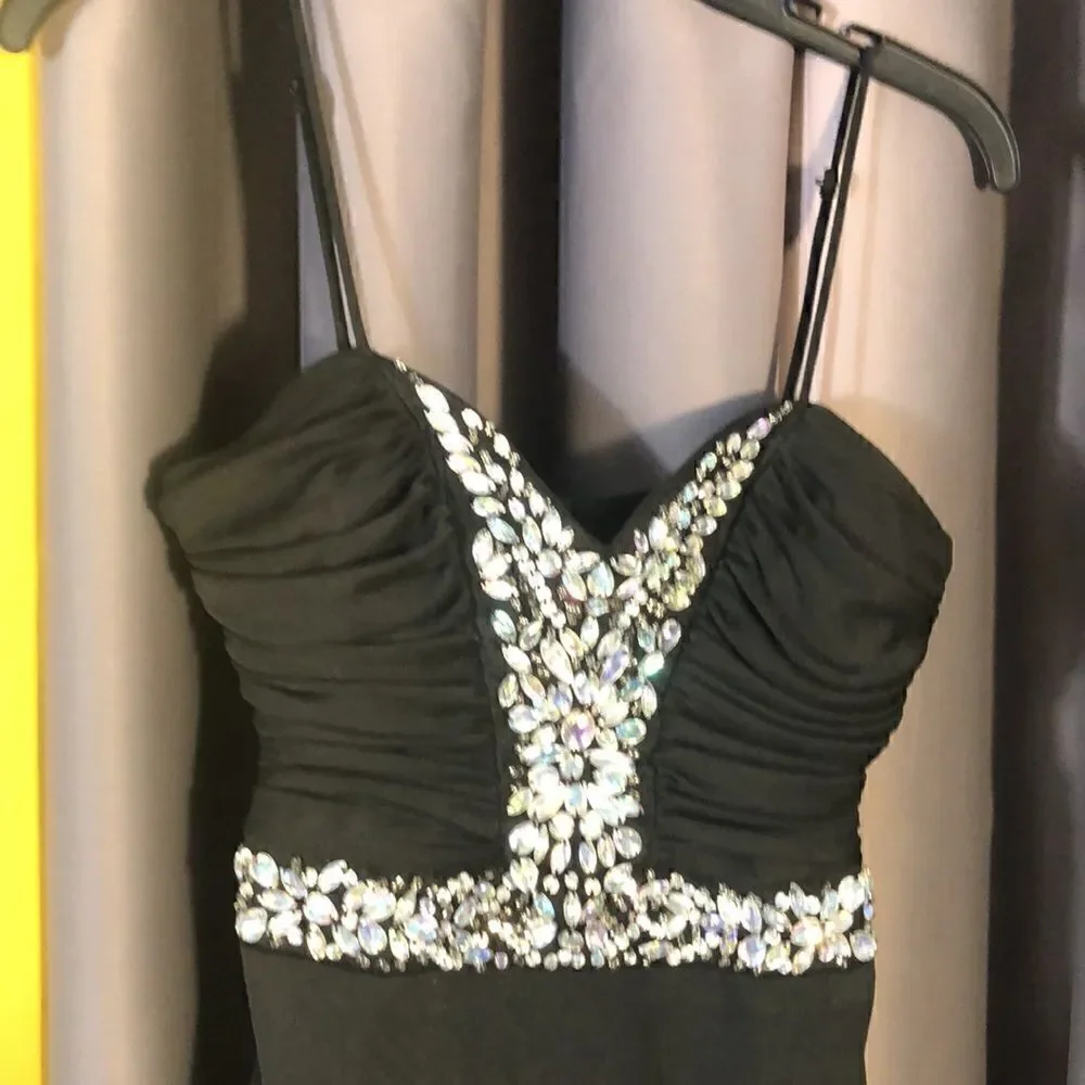 B Smart black chiffon formal dress size 3